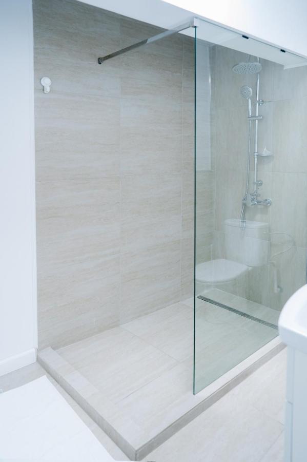 Mavie Apartment Boutique Бухарест Экстерьер фото