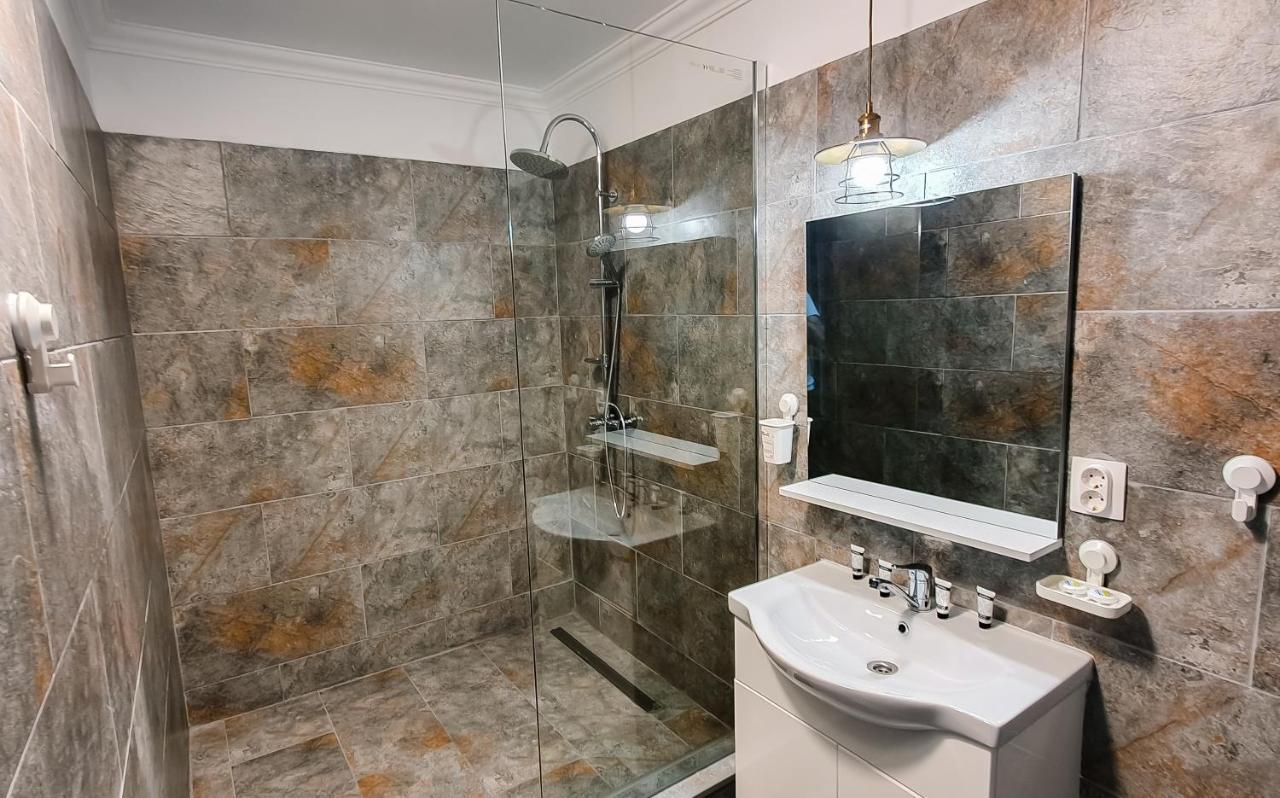 Mavie Apartment Boutique Бухарест Экстерьер фото